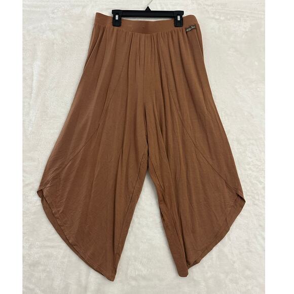 NWT Matilda Jane Brown Capri Flowy Pants M Boho Modal - Picture 1 of 7